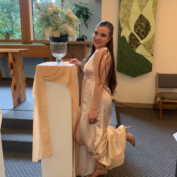 Meet your Posher, Analey - Picture 3 of 3